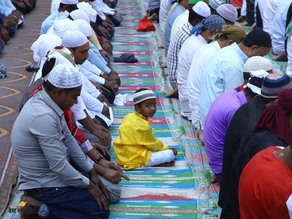अाजको तस्बिर