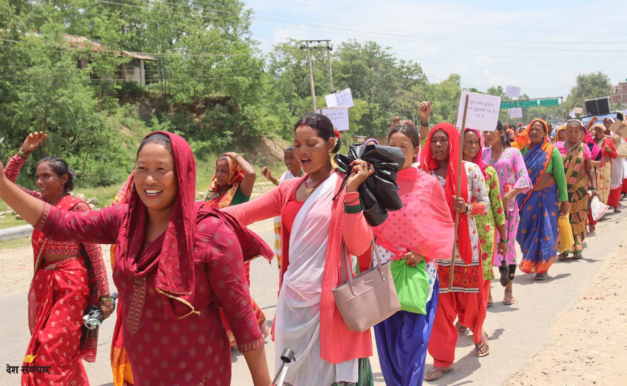 कमैया मुक्तिको २६ वर्ष: समस्या जहाँको त्यहीँ, लालपुर्जा हातमा, श्रेस्ता छैन