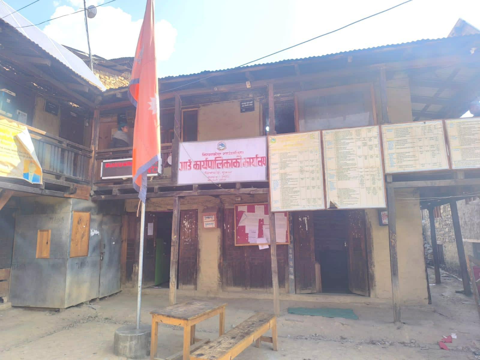 सडक छेउमा राखिएका सामग्री हटाउन एक हप्ते अल्टिमेटम