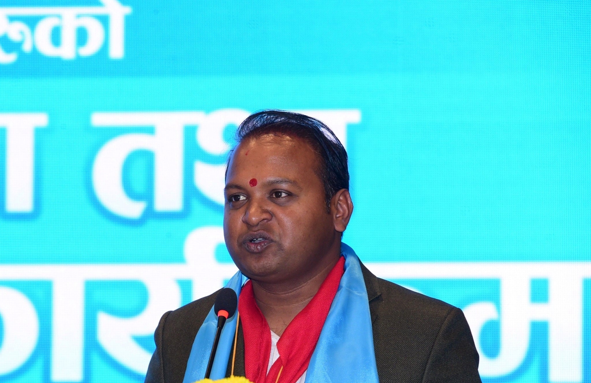 दुई सातामै श्रममन्त्री साह पदमुक्त, प्रधानमन्त्रीले गरे कारबाही
