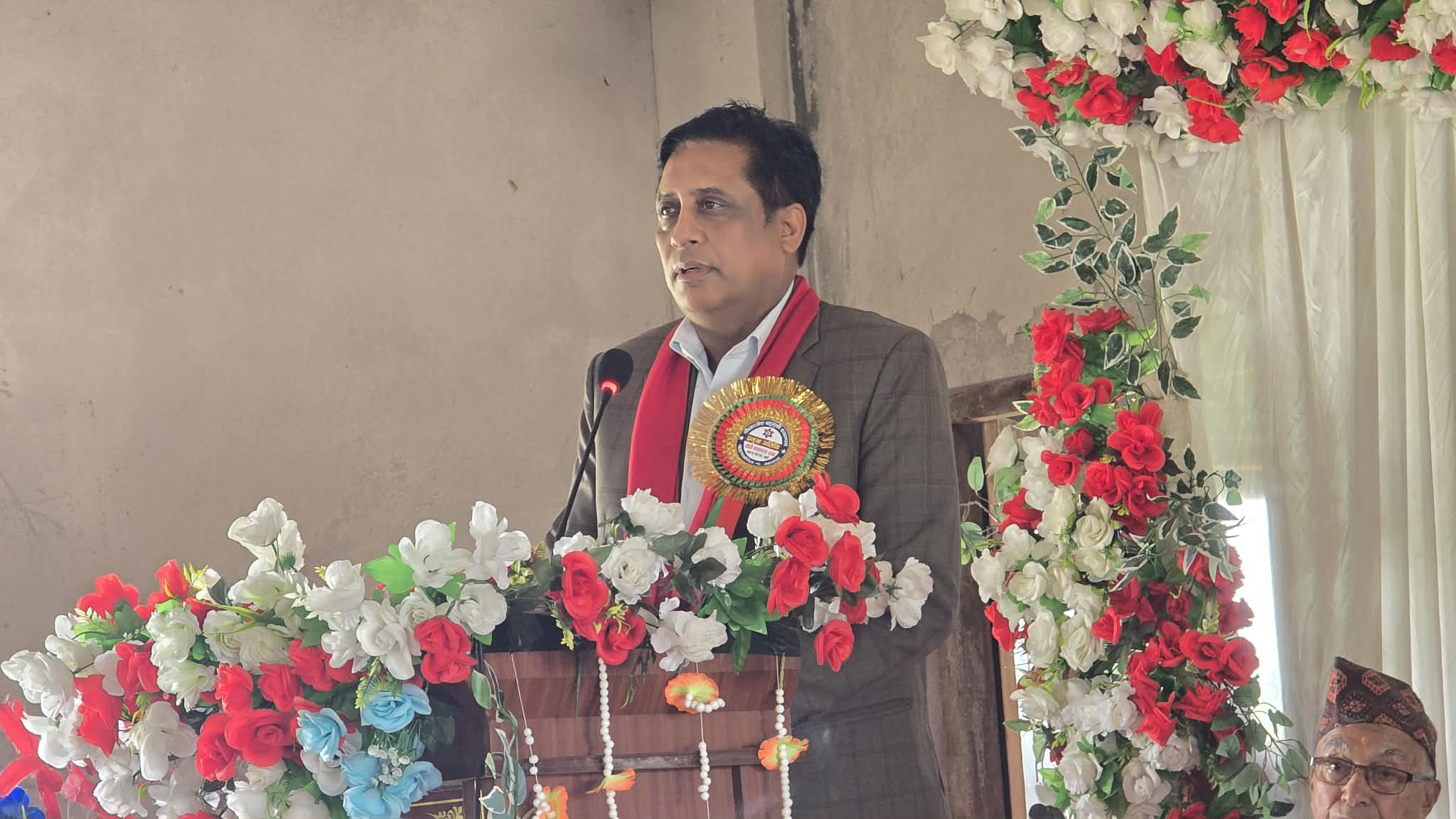 बजार र उत्पादनसँग जोडिने गरी त्रिविका १०० भन्दा बढी पाठ्यक्रम परिमार्जन: डिन डा. चालिसे