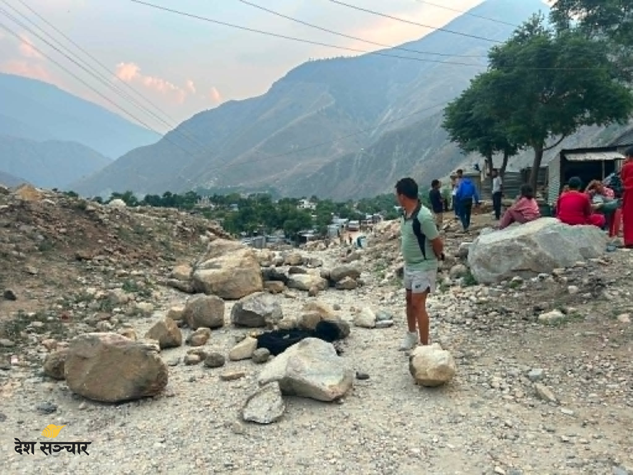 हुम्ला-बाजुरा सीमा विवाद: दुई दिनदेखि सडक अवरुद्ध, यात्रु अलपत्र