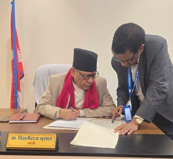 ऊर्जामन्त्रीको पहिलो निर्णयः लुम्बिनीमा पोखरी तथा जलाशययुक्त बहुउद्देश्यीय आयोजनाको पहिचान गरिने