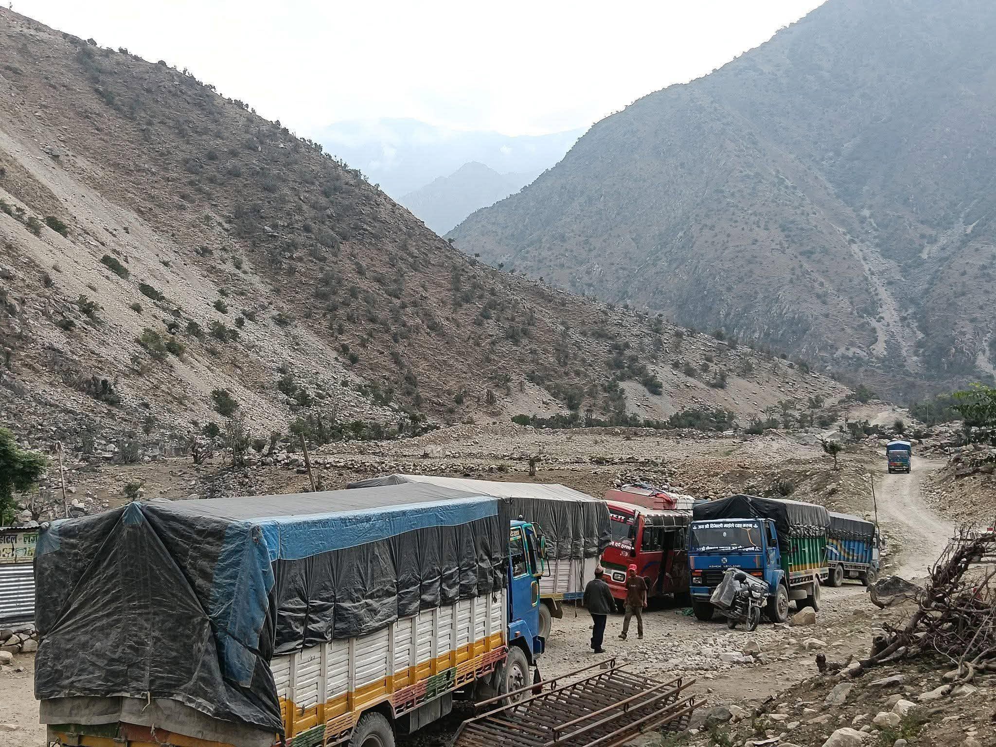 कर्णाली करिडोरको धुलाचौरमा बन्द कायमै