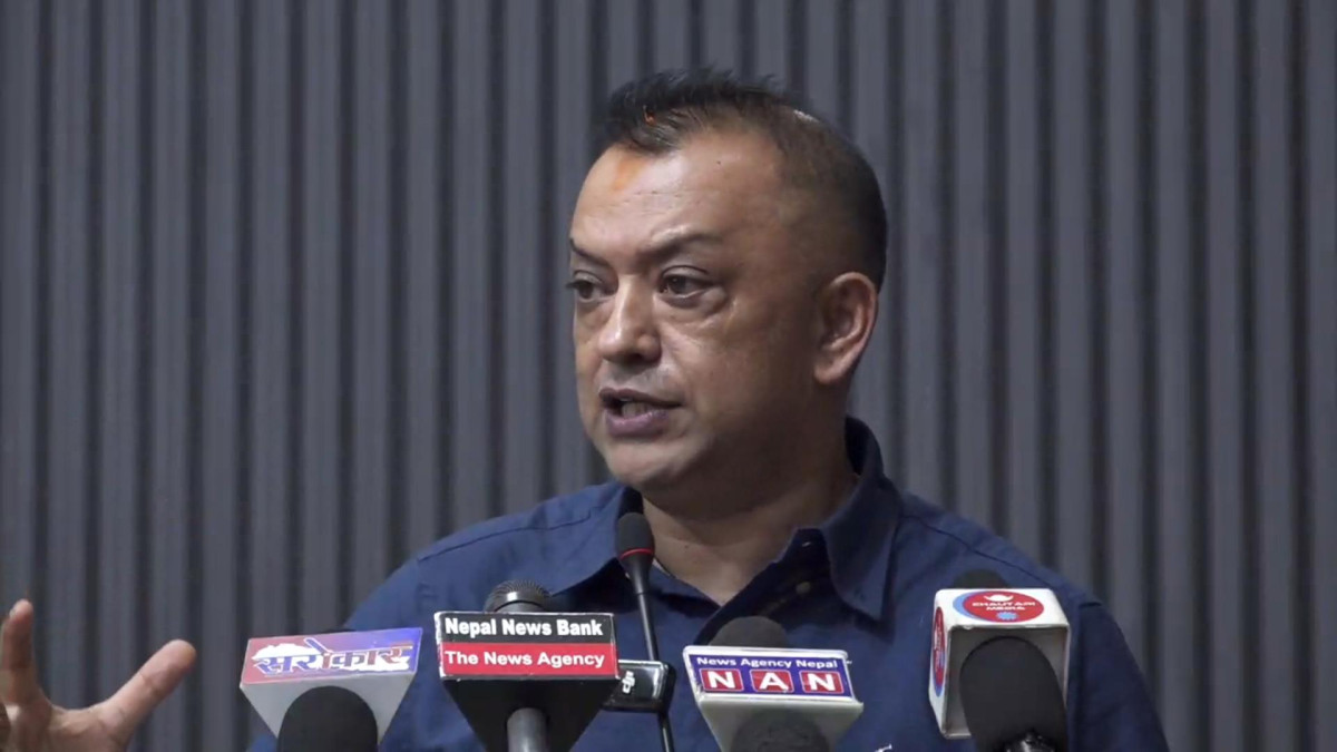 बजेटले मध्यम वर्गलाई राहत होइन, व्ययभार थप्योः गगन थापा