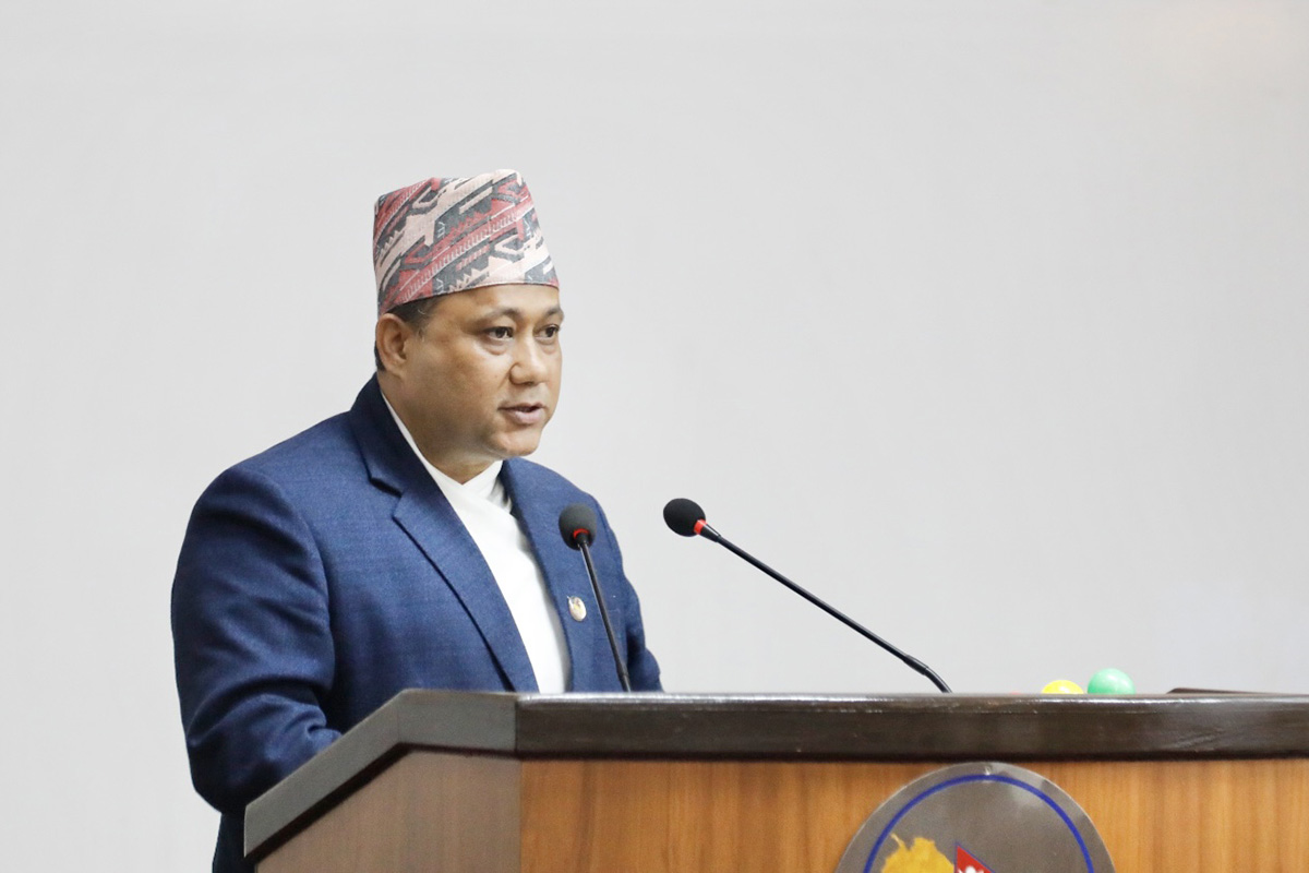 युरोनियम खानी उत्खननका सम्बन्धमा कोही–कसैसँग सम्झौता भएको छैनः मन्त्री खनाल