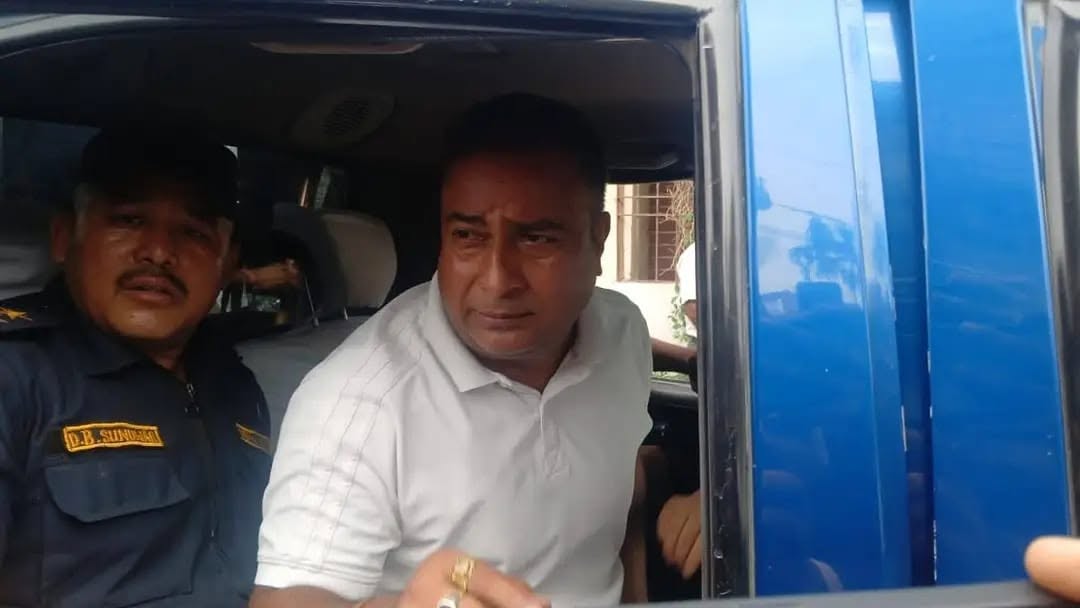 अदालतले छाडेसँगै अभिषेक गिरी सिआइबीको नियन्त्रणमा, राति नै लगियो काठमाडौं